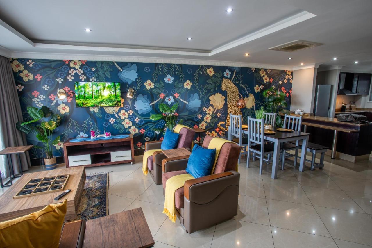 At The Point - Leopards Lair Apartment *