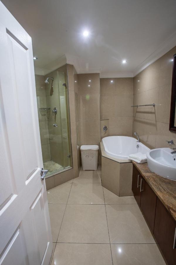 At The Point - Leopards Lair Apartment Durban
