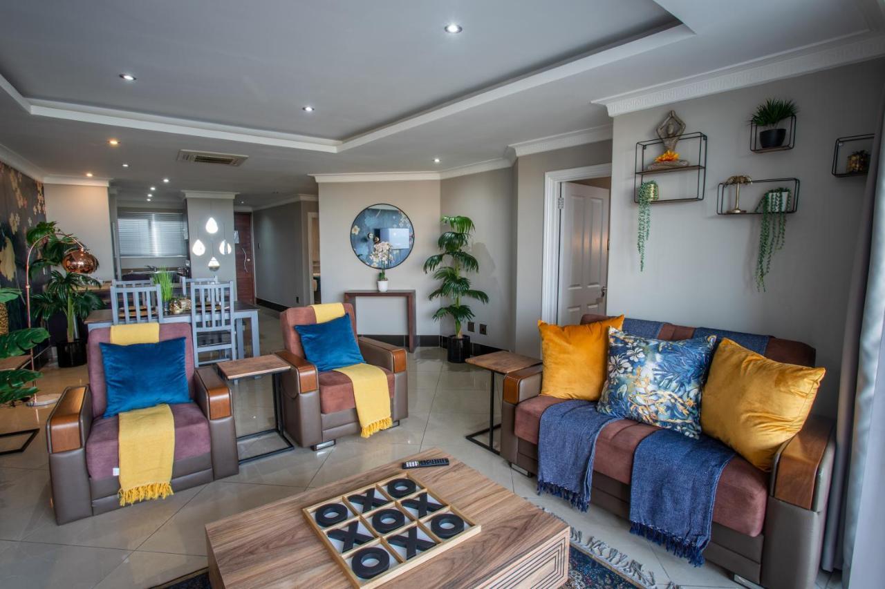 At The Point - Leopards Lair Apartment